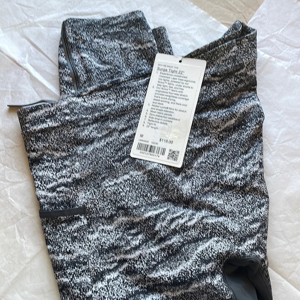 Lululemon Surge Tight 22” NWT